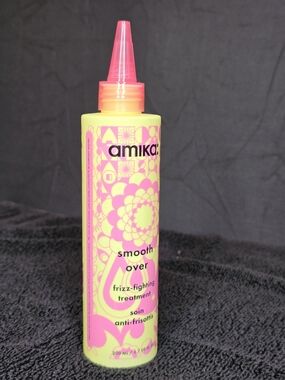 amika Smooth Over Frizz-Fighting Treatment - Neon Yellow & Pink